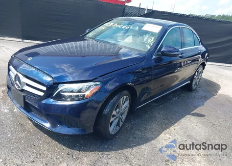 2019 Mercedes-Benz C 300 4Matic z USA, uszkodzony, nr VIN 55SWF8EB9KU283955